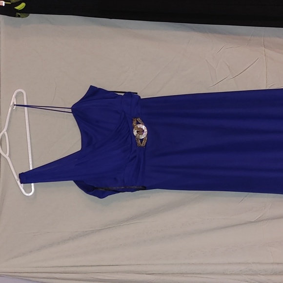 Alaura Plus 18W Tall (64 inches) - Picture 1 of 3